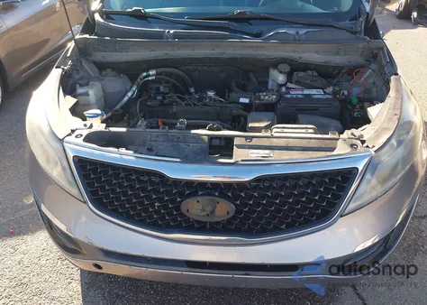 2015 Kia Sportage Lx z USA, uszkodzony, nr VIN KNDPBCAC2F7687632